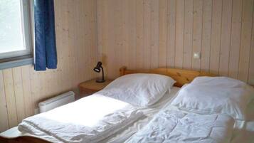 House | 3 bedrooms, individually furnished