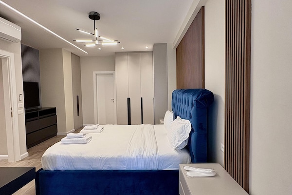 Two-Bedroom Deluxe Apartment | 3 bedrooms, desk, laptop workspace, soundproofing