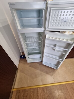 Apartment, 2 Bedrooms, Accessible, Balcony | Interior