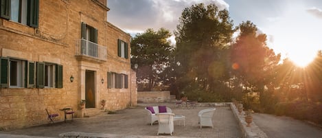 Villa | Terrace/patio