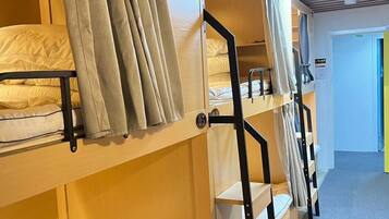 Wi-Fi gratuit, draps fournis