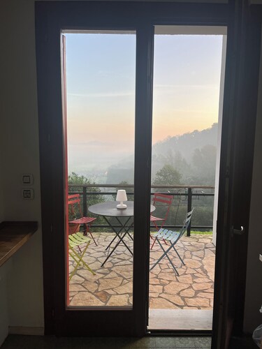 Spacious house nestled in the green Euganean Hills near Padua.