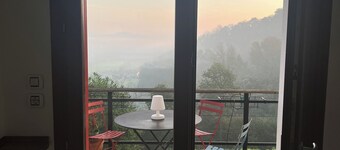 Spacious house nestled in the green Euganean Hills near Padua.