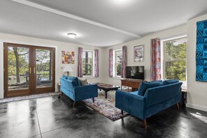 Téléviseur connecté, foyer