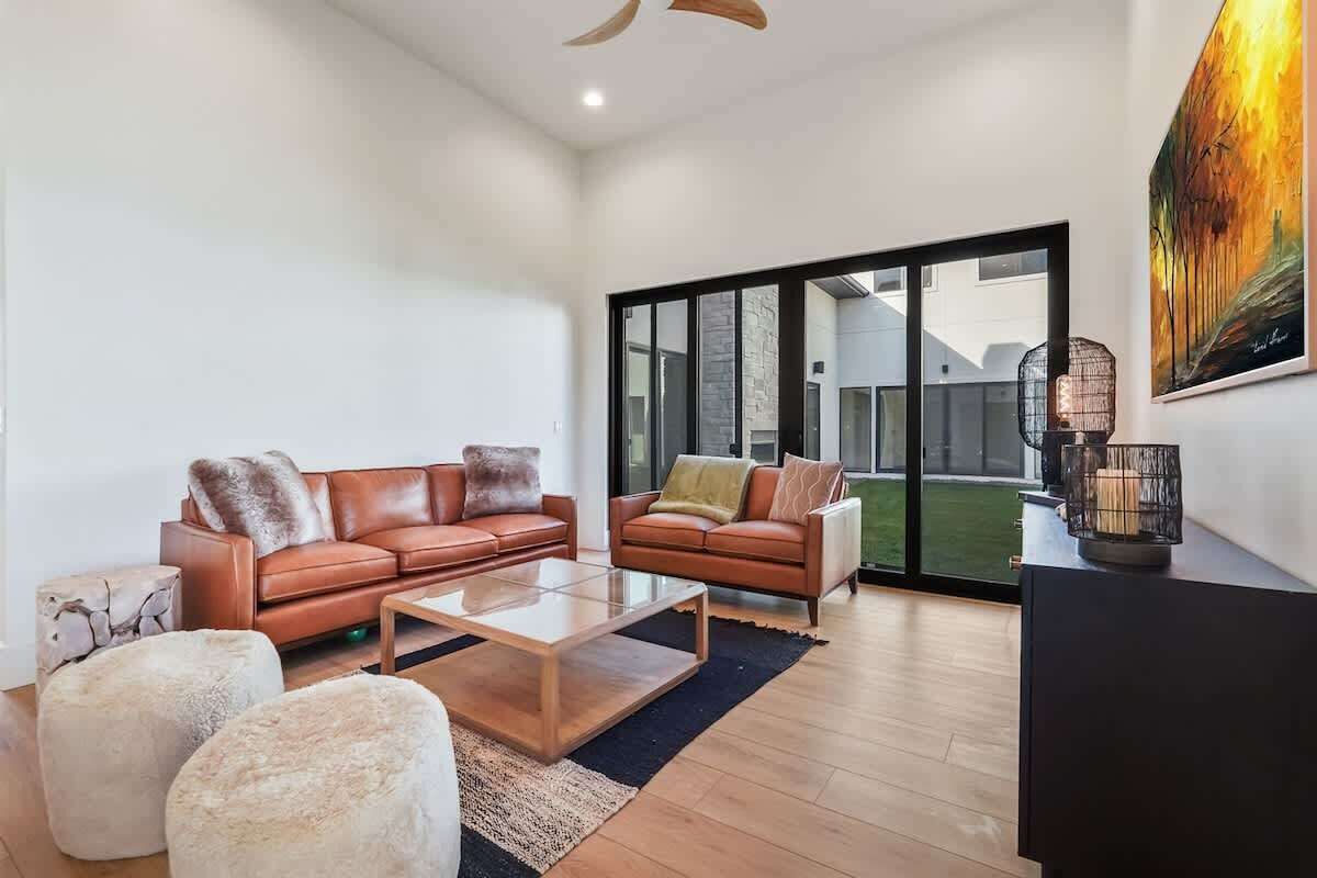 TV, fireplace, video games, books