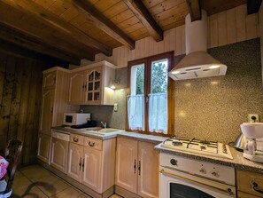 Frigorifero, microonde, lavastoviglie