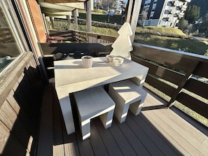 Outdoor dining - Charming 2-room + cabin in Megève, near lifts and parking included (Megève)