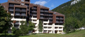 Studio 4 pers au pied des pistes avec balcon sud, parking