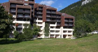 Studio for 4 pers at slopes' foot with south-facing balcony, parking