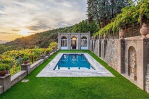 Villa | Pool | Indoor pool, outdoor pool