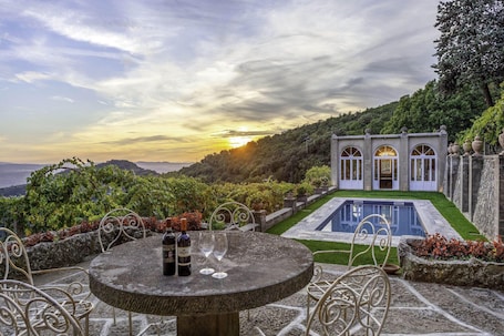 Villa | Pool | Indoor pool, outdoor pool