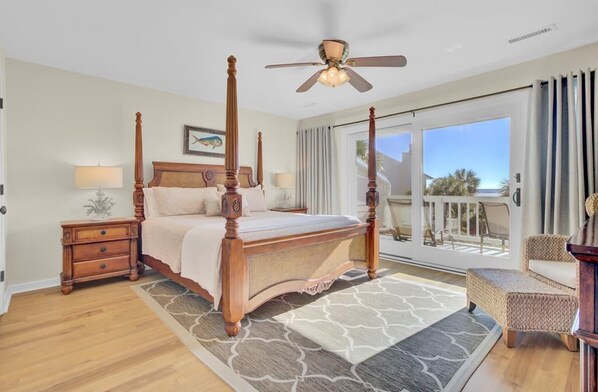3 bedrooms, desk, iron/ironing board, free WiFi