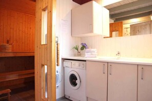 House | Bathroom