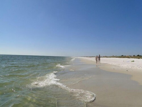 Gulf-side home with views of Gulf and easy access to Beach