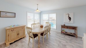 Dining - Gulf-side home with views of Gulf and easy access to Beach (Port Saint Joe)