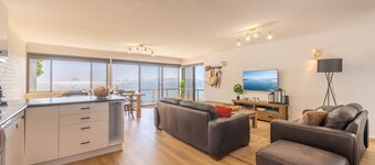 Boondelbah 4, 29 Soldiers Point Rd - waterfront bliss