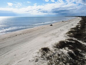 On the beach - Gulf Front Home with community pool (Port Saint Joe)