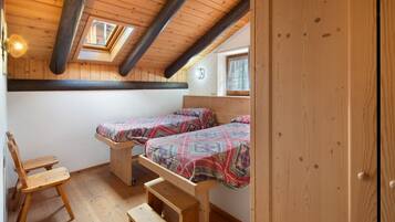 3 bedrooms, free WiFi, bed sheets