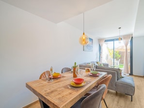 House | Dining