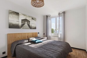 3 bedrooms, iron/ironing board, free WiFi