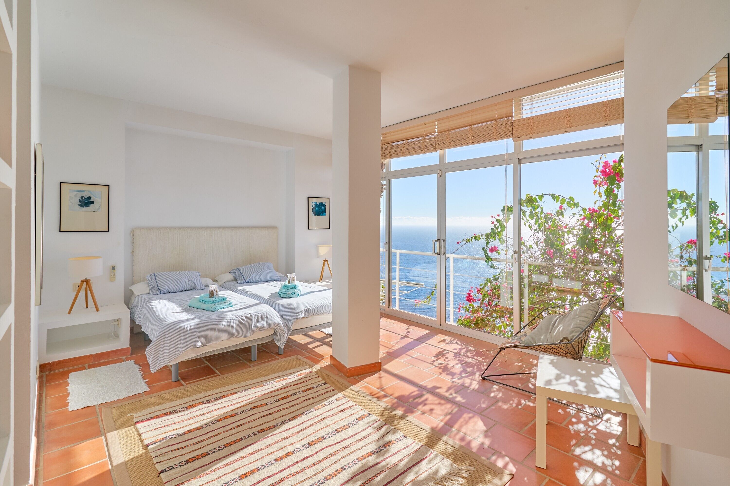 3 bedrooms, iron/ironing board, free WiFi, bed sheets