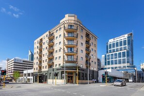 Exterior - Walk & Wander in West Perth - One Street From The RAC Arena (Perth)