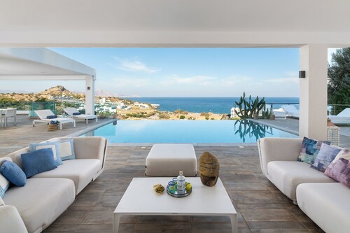 Luxury Villa Oceania Lindos with Private Infinity Pool and Seaview 