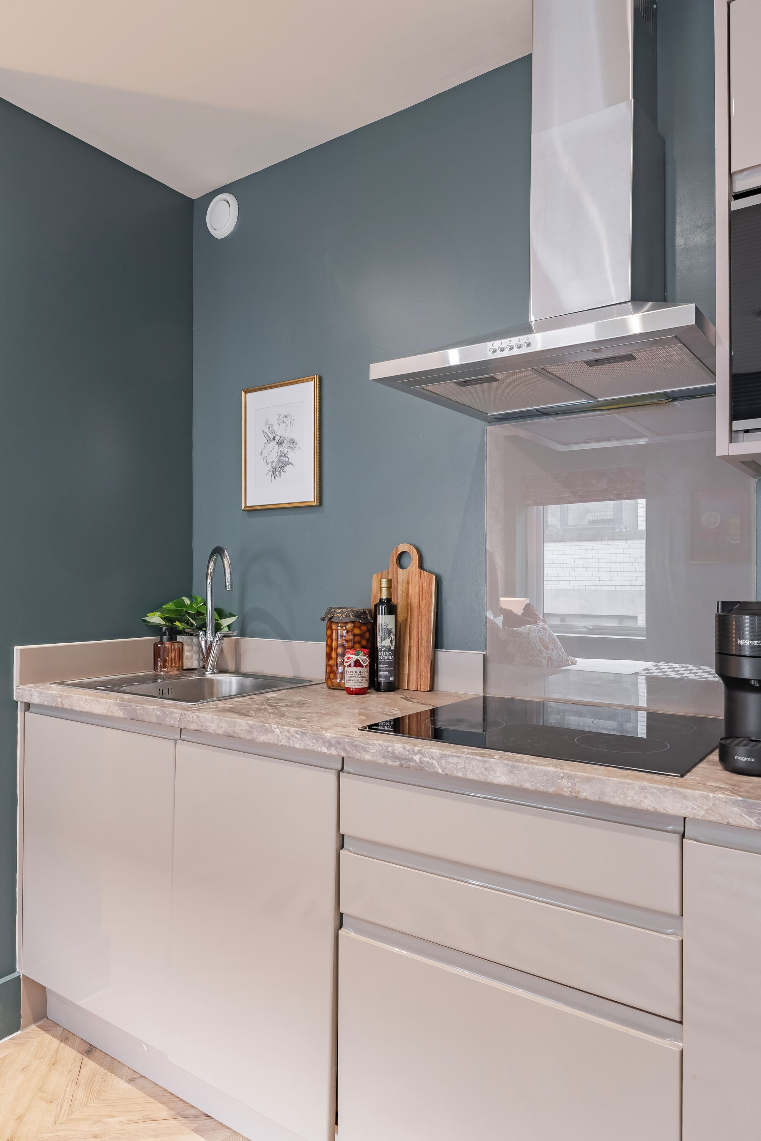 Luxury Apartment | Iron/ironing board, free WiFi