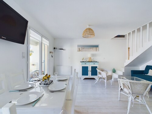 550m from the beach, pretty house for 5