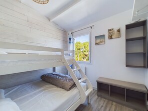 2 chambres, fer et planche à repasser, Wi-Fi gratuit