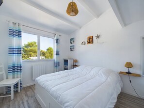 2 camere, ferro/asse da stiro, Wi-Fi gratuito