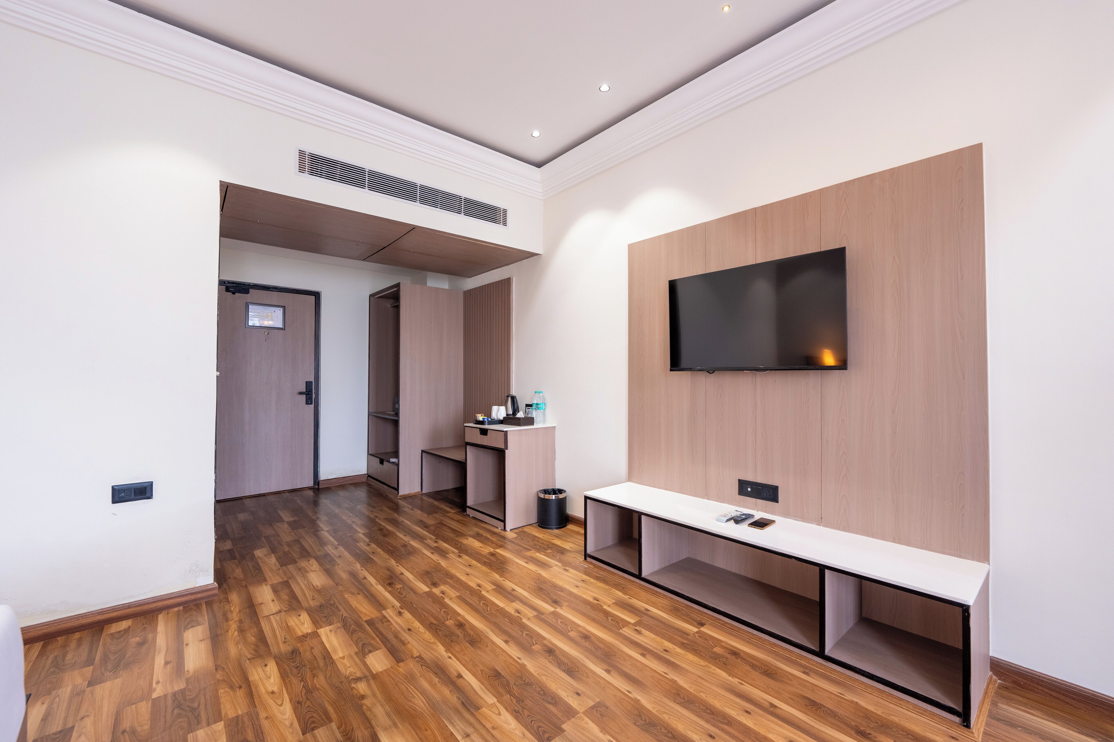 Habitación Club, 1 cama King size | Caja de seguridad en la habitación y insonorización 