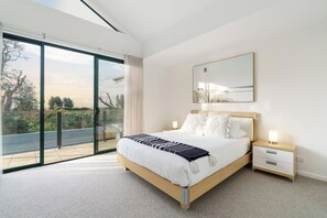 7 soverom, strykejern/-brett, wi-fi og sengetøy