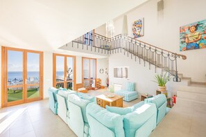 TV - Vacation Home "Mimar Urban Altea Sol" with Sea View, Private Terrace & Wi-Fi (Altea)