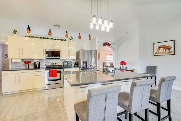 House (3 Bedrooms) | Interior