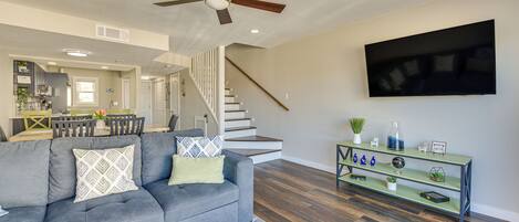 Apartment (2 Bedrooms) | Front of property