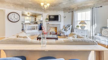 Nhà (3 Bedrooms) | Nội thất