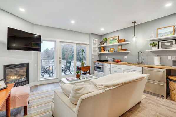 House (2 Bedrooms) | Interior