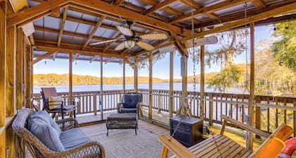 Boathouse w/ Screened Porch: Riverfront Escape!