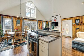 House (1 Bedroom) | Interior