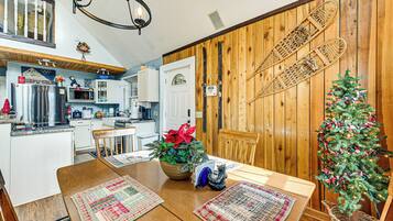 House (1 Bedroom) | Interior