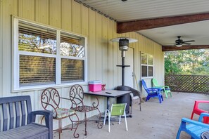 House (2 Bedrooms) | Interior - Riverfront Fishing: Home in Columbus w/ Grill (Columbus)