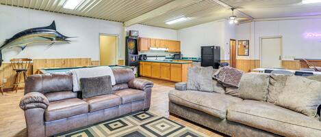 House (2 Bedrooms) | Interior