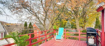 Bethlehem Home w/ Patio & Amazing Sunset Views!