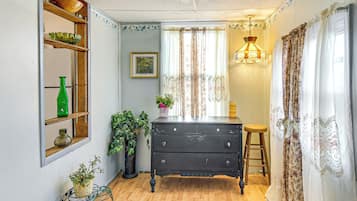 Rumah (2 Bedrooms) | Interior