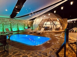 Exclusive Tent | 3 bedrooms, Egyptian cotton sheets, premium bedding