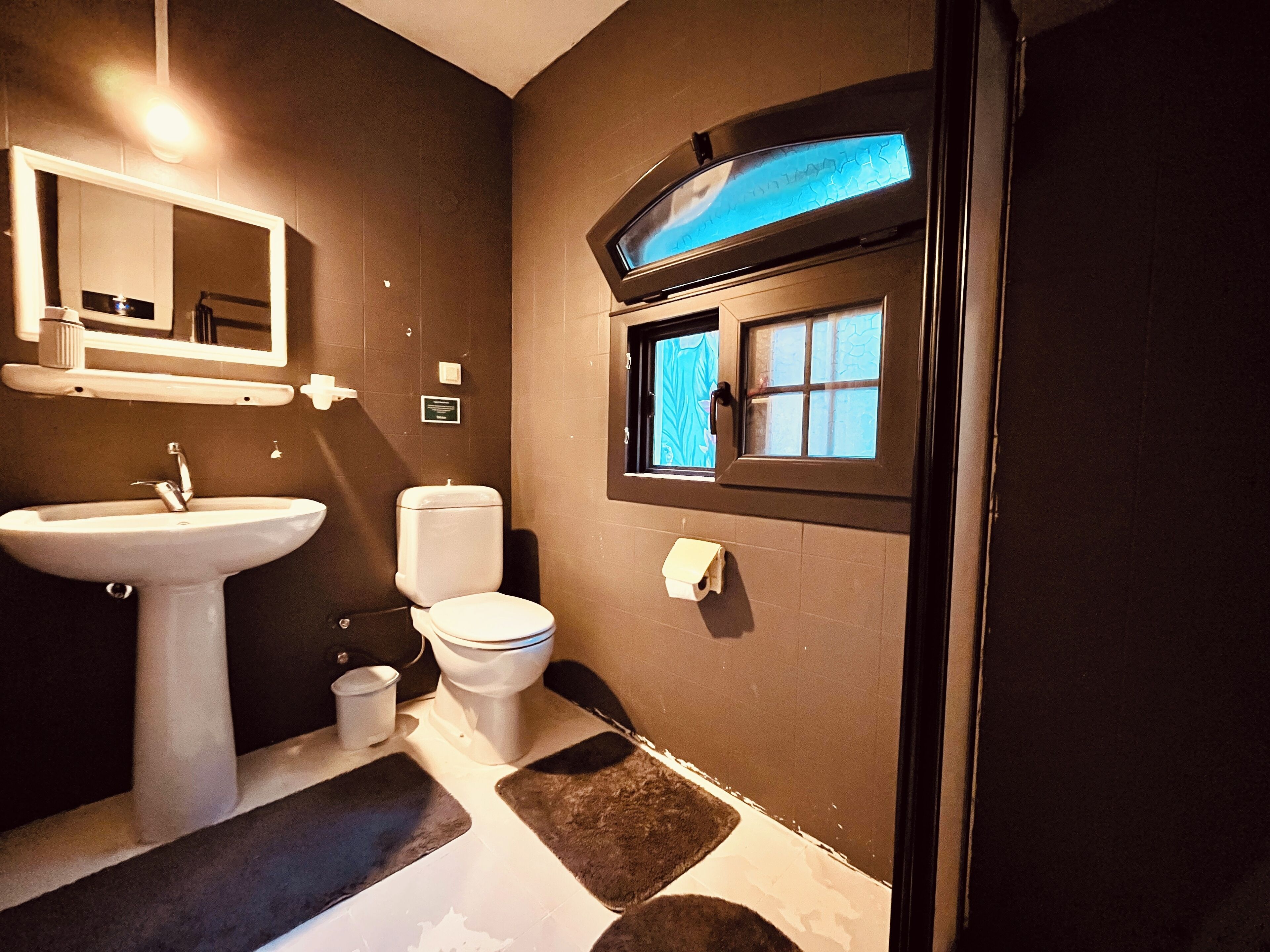 Familienvilla, eigener Pool, Bergblick | Badezimmer | Dusche, Hydromassagedusche, Haartrockner, Bademäntel