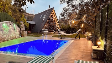 Bungalow – exclusive | 3 soverom, lydisolert og wi-fi (inkludert)