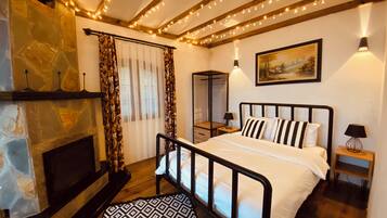 Family Villa, Private Pool, Mountain View | 3 bedrooms, Egyptian cotton sheets, premium bedding