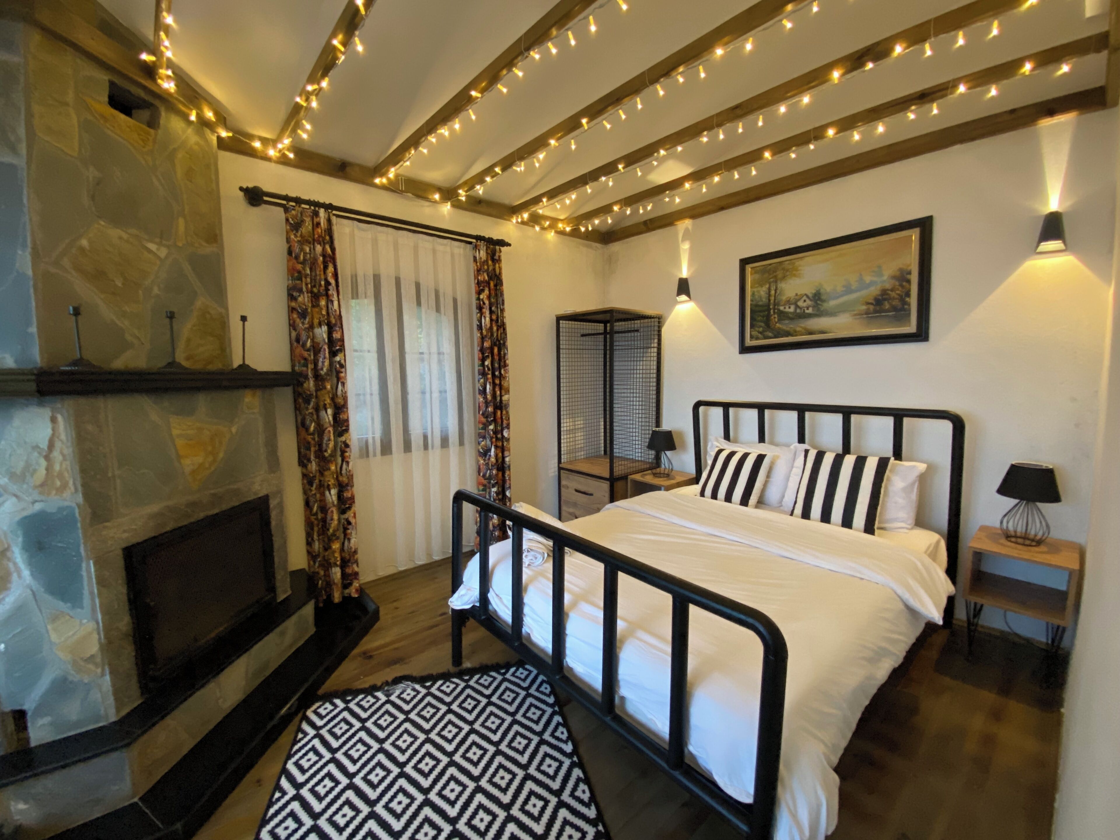 3 bedrooms, soundproofing, free WiFi